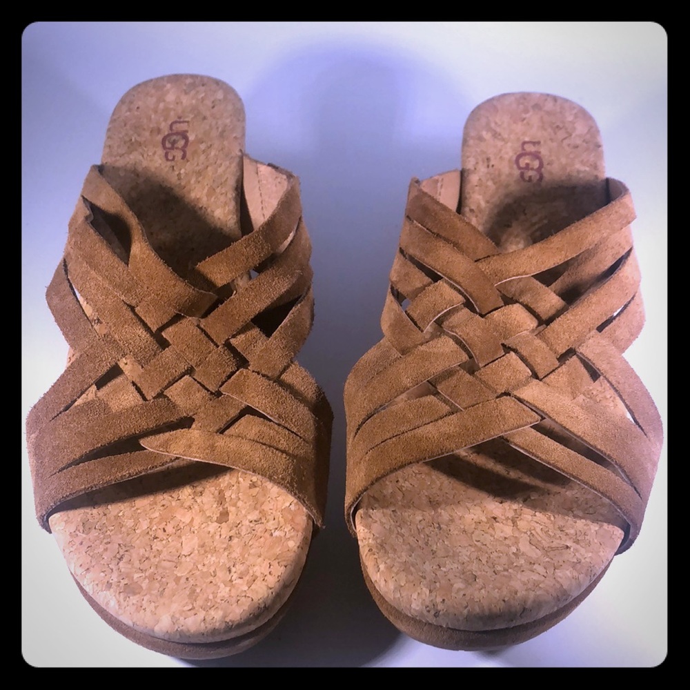 UGGs weaved leather sandals brown Sz 9